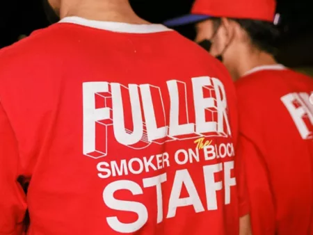 4 POSISI TERSEDIA! Fuller Smoke Town Bandung Buka Loker Terbaru, Ini Syaratnya