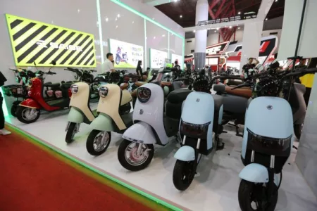PRJ 2024 Dibanjiri Promo Motor Listrik: Diskon Jutaan Rupiah dan Gratis Sepeda