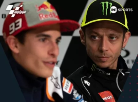 Marc Marquez dan Valentino Rossi / @motogpontnt