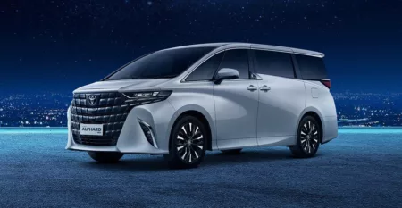 Ini 3 Alasan Kenapa Artis di Indonesia Banyak Menggunakan Toyota Alphard, Simbol Kekayaan?